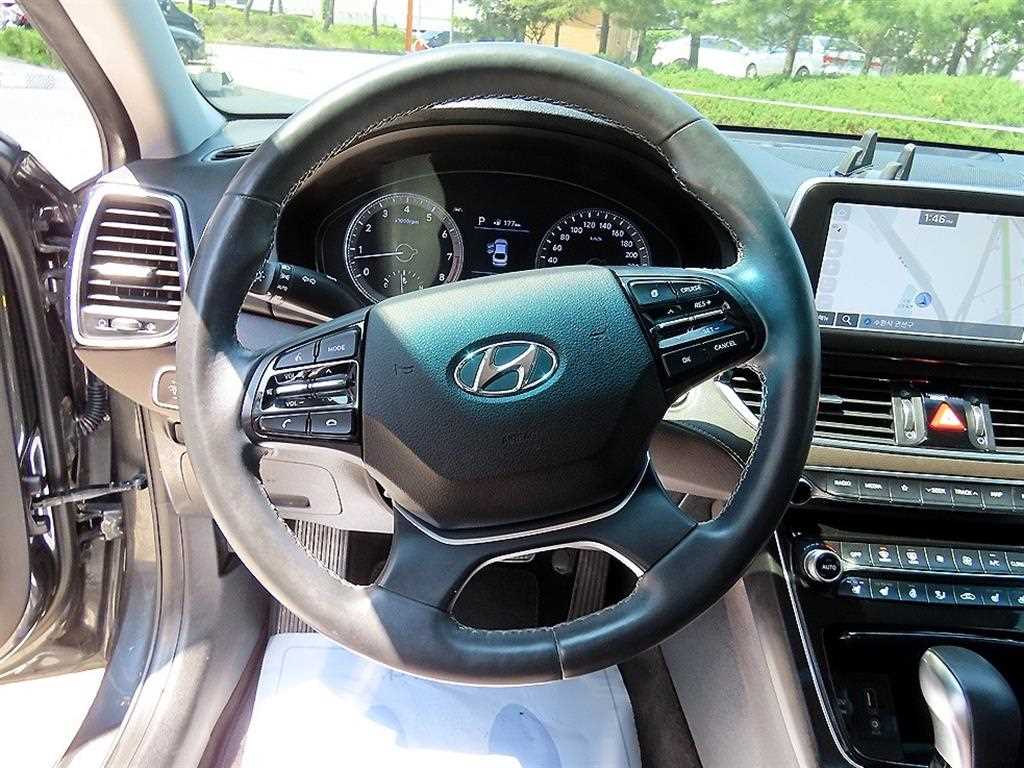 HYUNDAI Grandeur - Vista 8