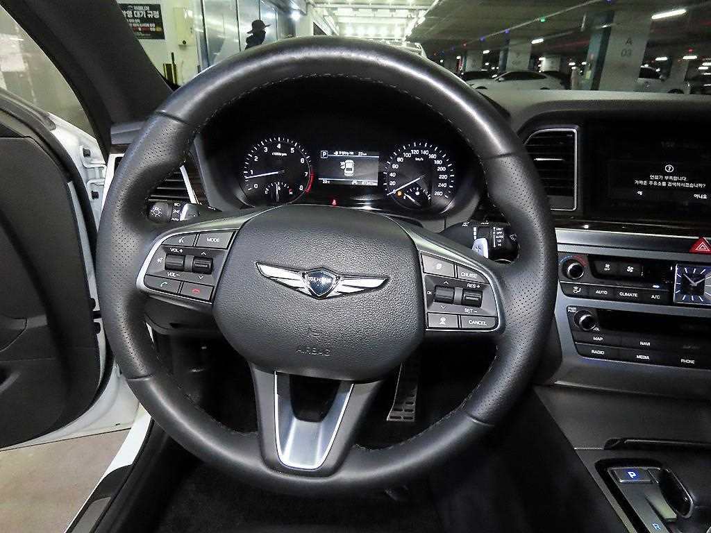 Genesis G80 - Vista 8
