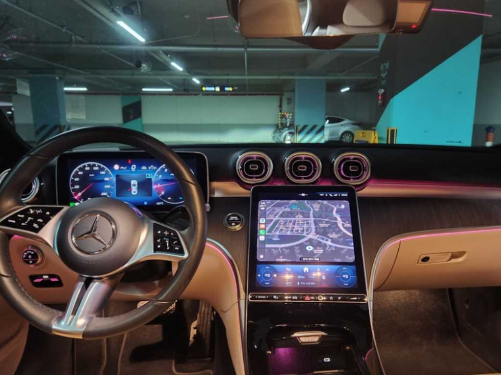 Mercedes Benz C Class - Vista 5