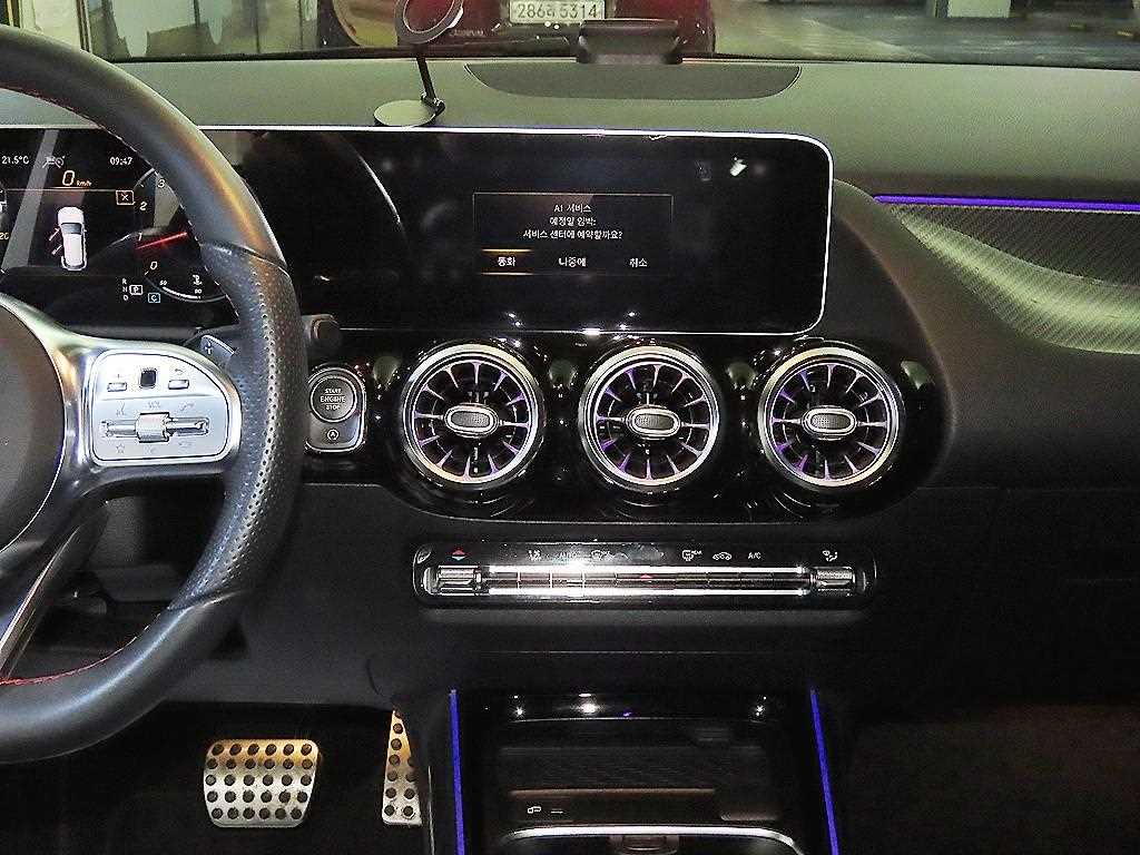 Mercedes Benz GLA Class - Vista 11