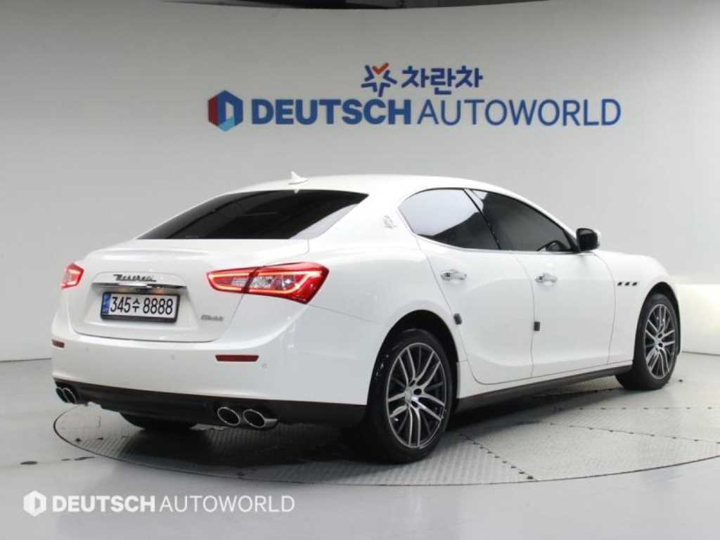 Maserati Ghibli - Vista 2
