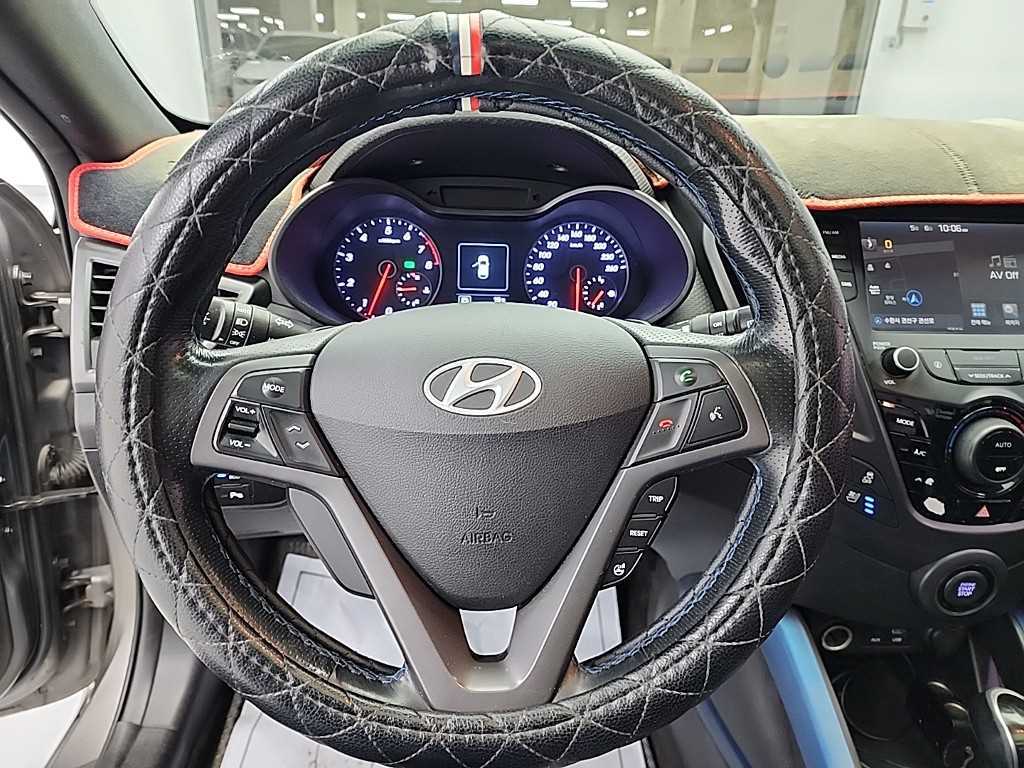 HYUNDAI Veloster - Vista 9