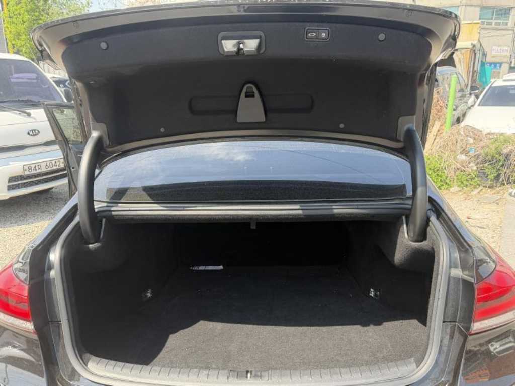 Genesis G80 - Vista 5