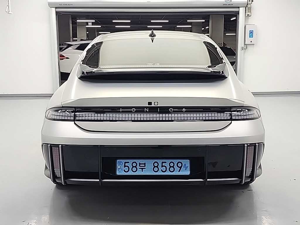 HYUNDAI Ioniq 6 - Vista 3