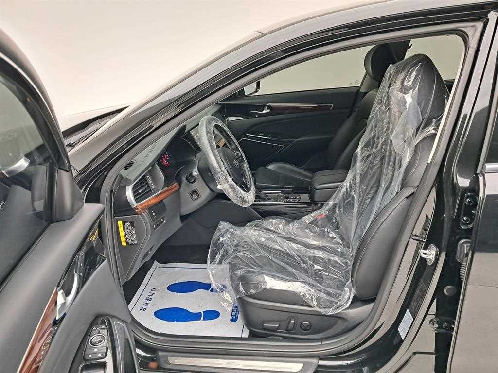 KIA K7 - Vista 11