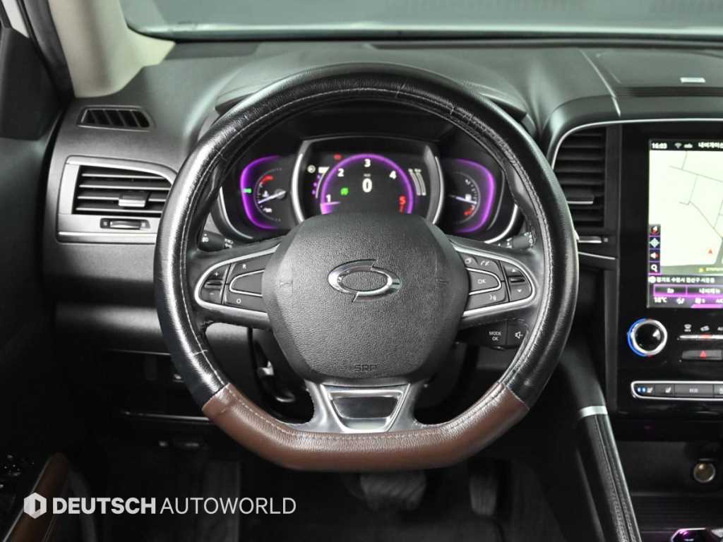 SAMSUNG QM6 2017 Blanco - Importación desde Corea - HF Imports Iquique - Foto 13