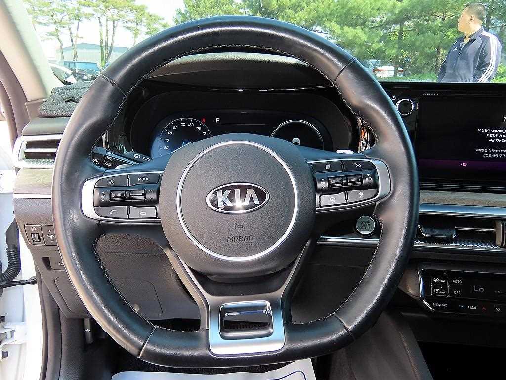 KIA K5 - Vista 8