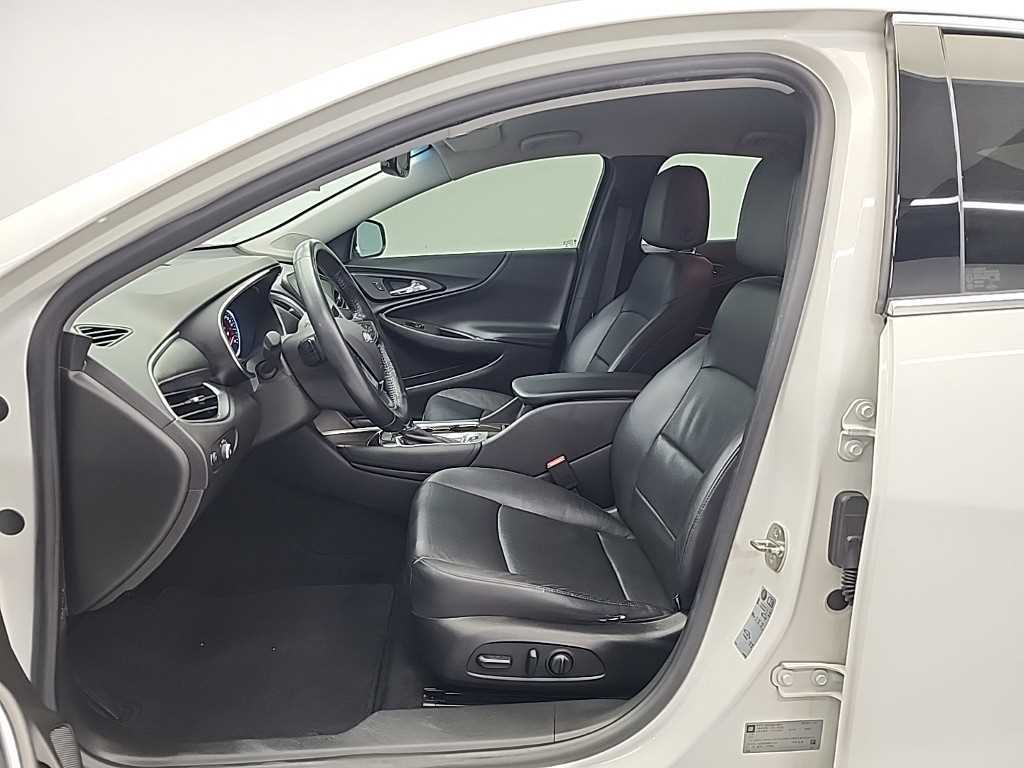 Chevrolet Malibu - Vista 11
