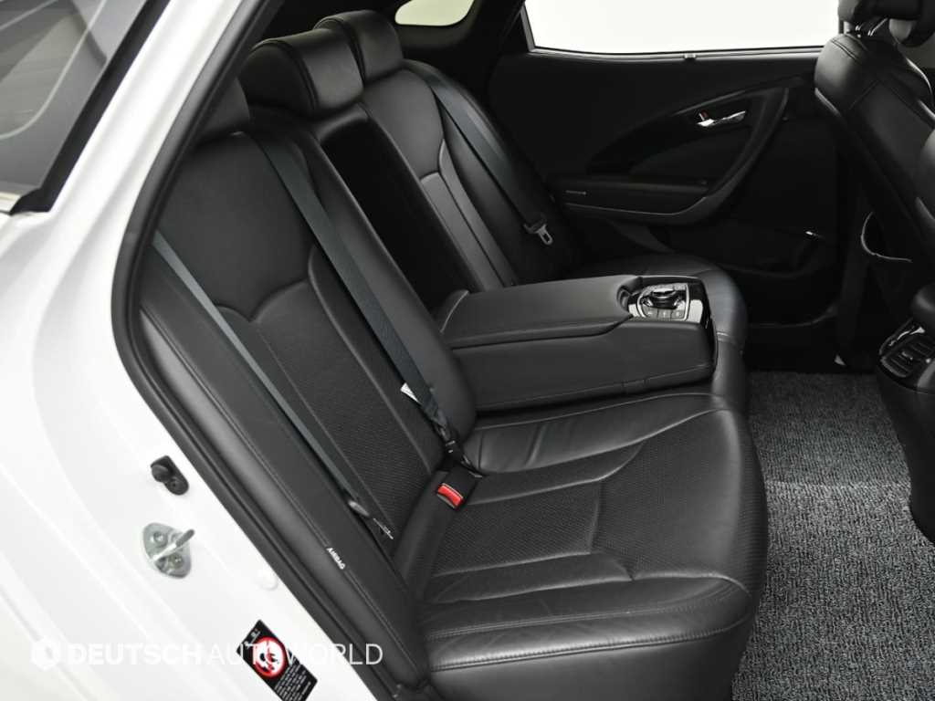 HYUNDAI Grandeur - Vista 12