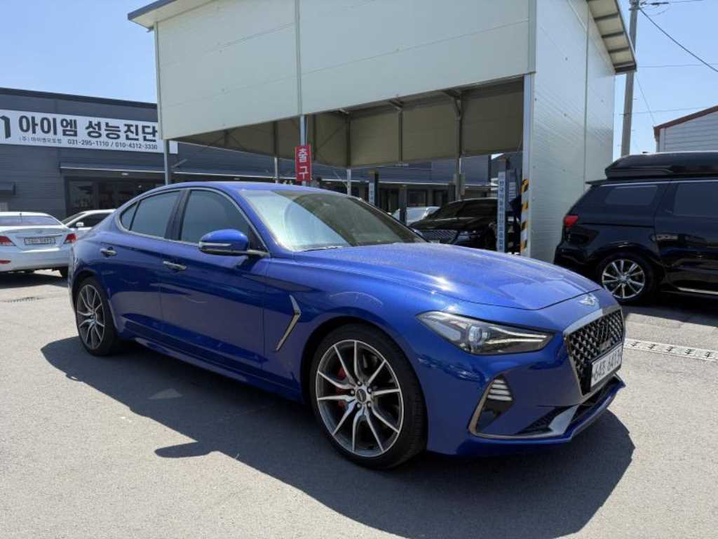Genesis G70 - Vista 3