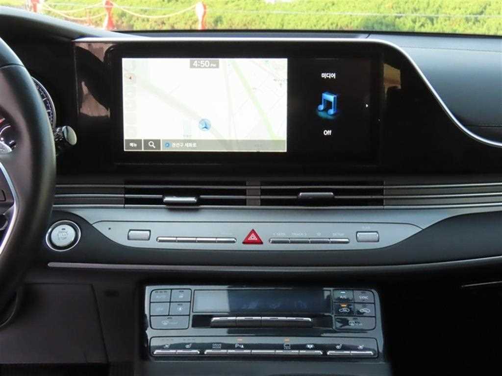 HYUNDAI Grandeur - Vista 10