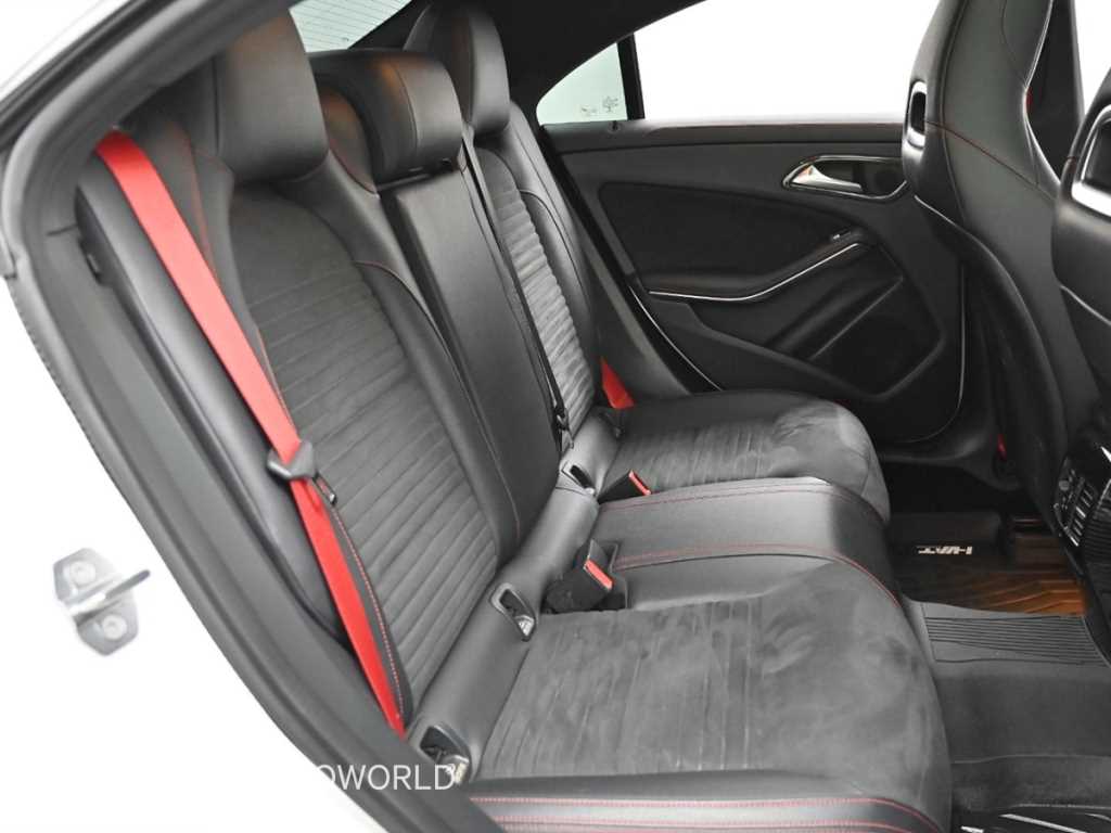 Mercedes Benz CLA Class - Vista 12