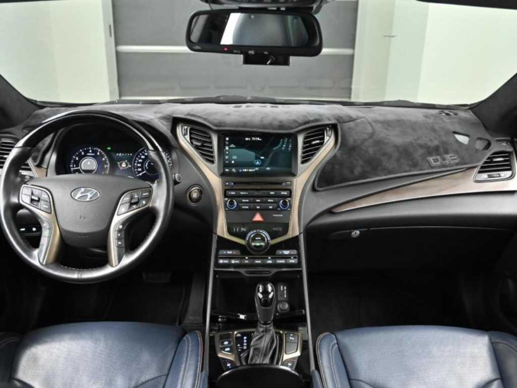 HYUNDAI Grandeur - Vista 7