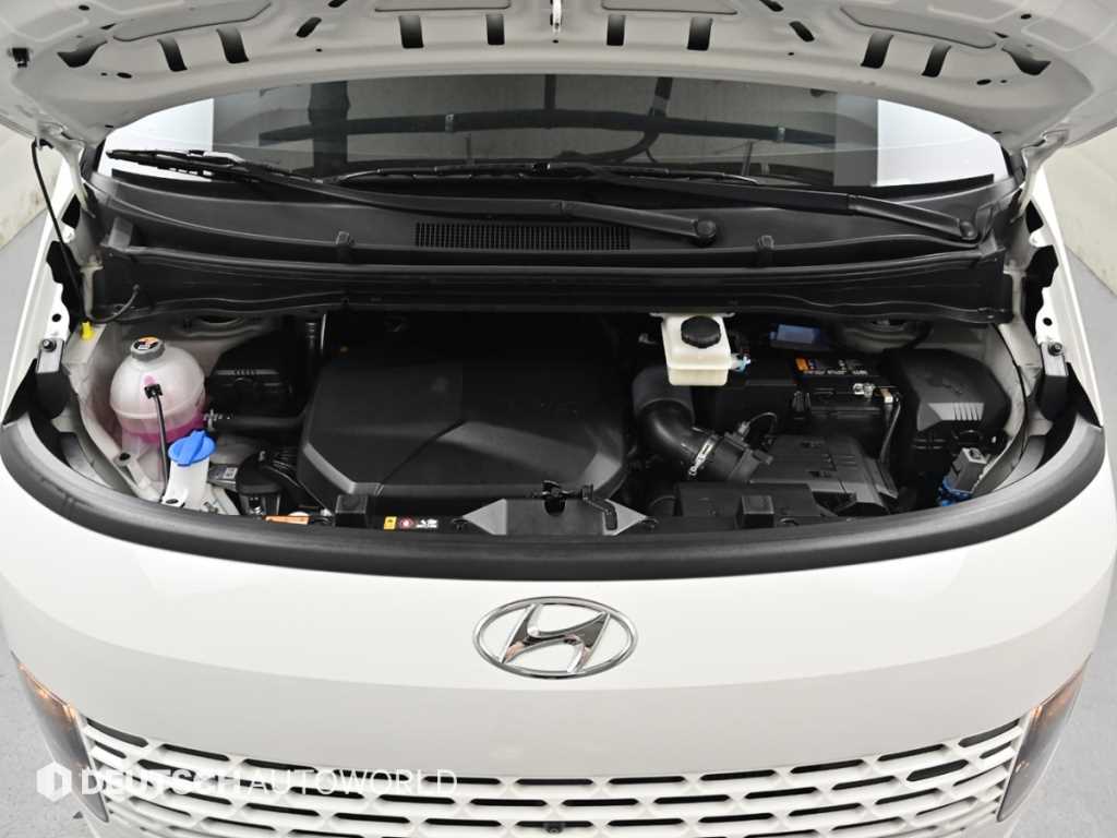 HYUNDAI Staria - Vista 6