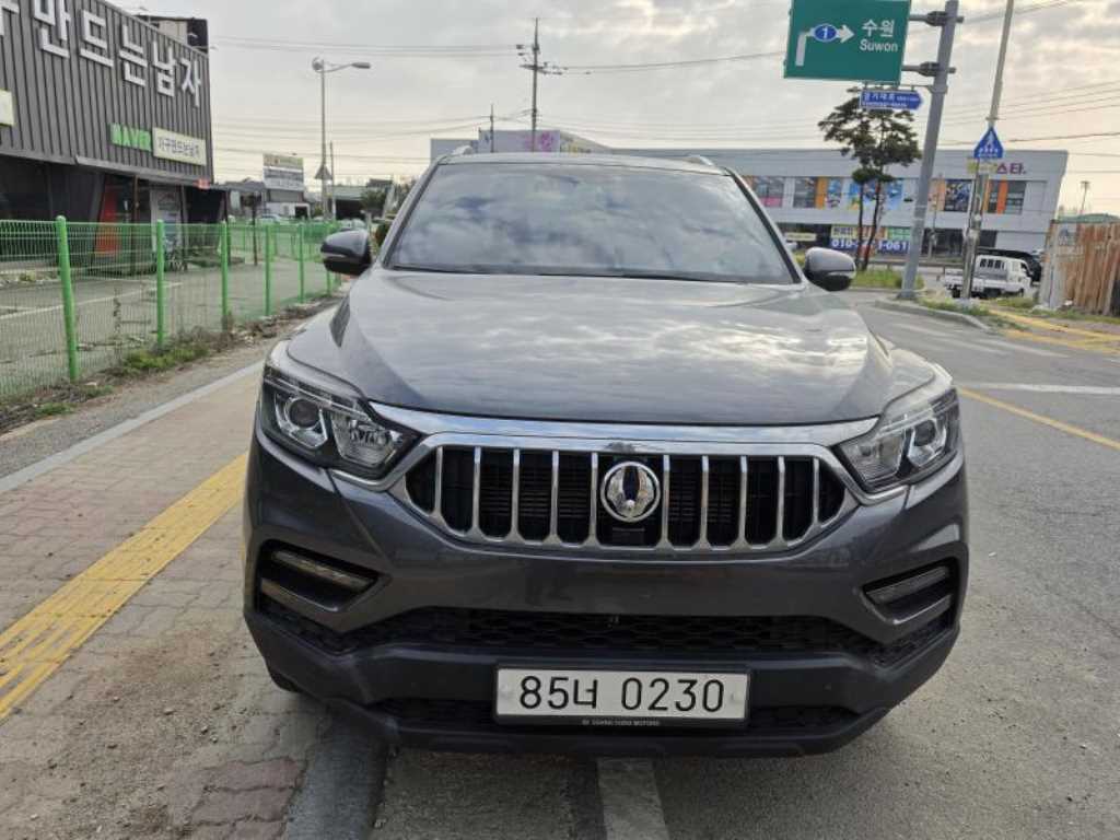 Ssangyong Rexton 2021 Negro - Importación desde Corea - HF Imports Iquique - Foto 1