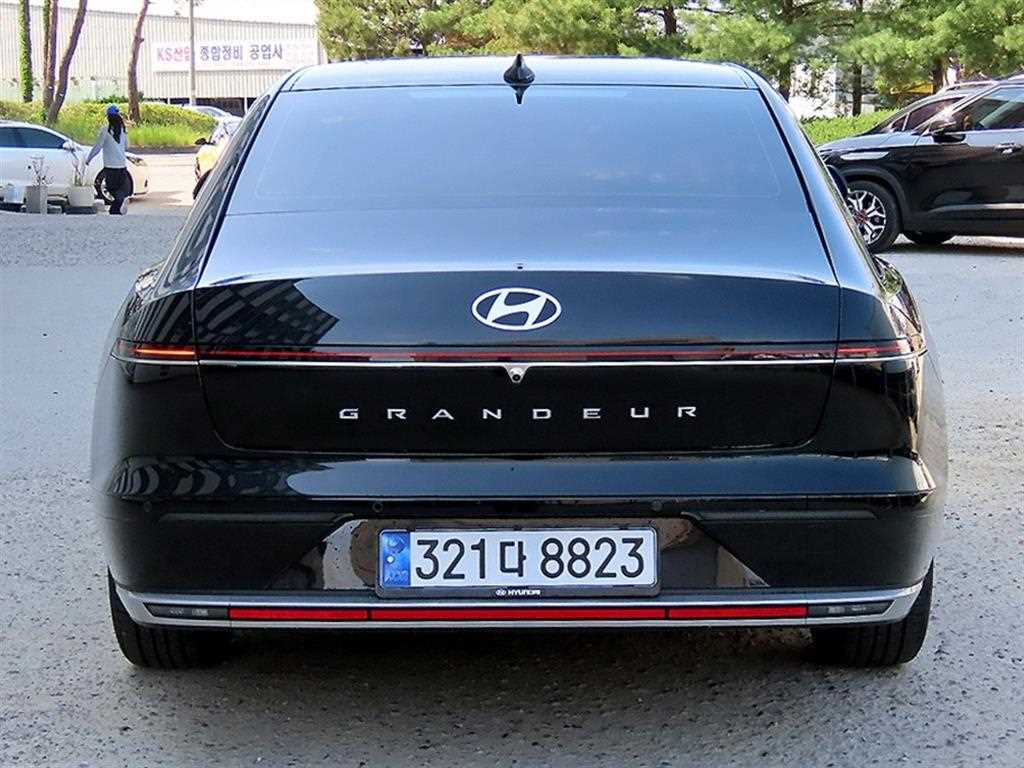 HYUNDAI Grandeur - Vista 4
