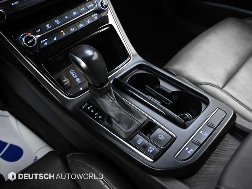 HYUNDAI Grandeur - Vista 9
