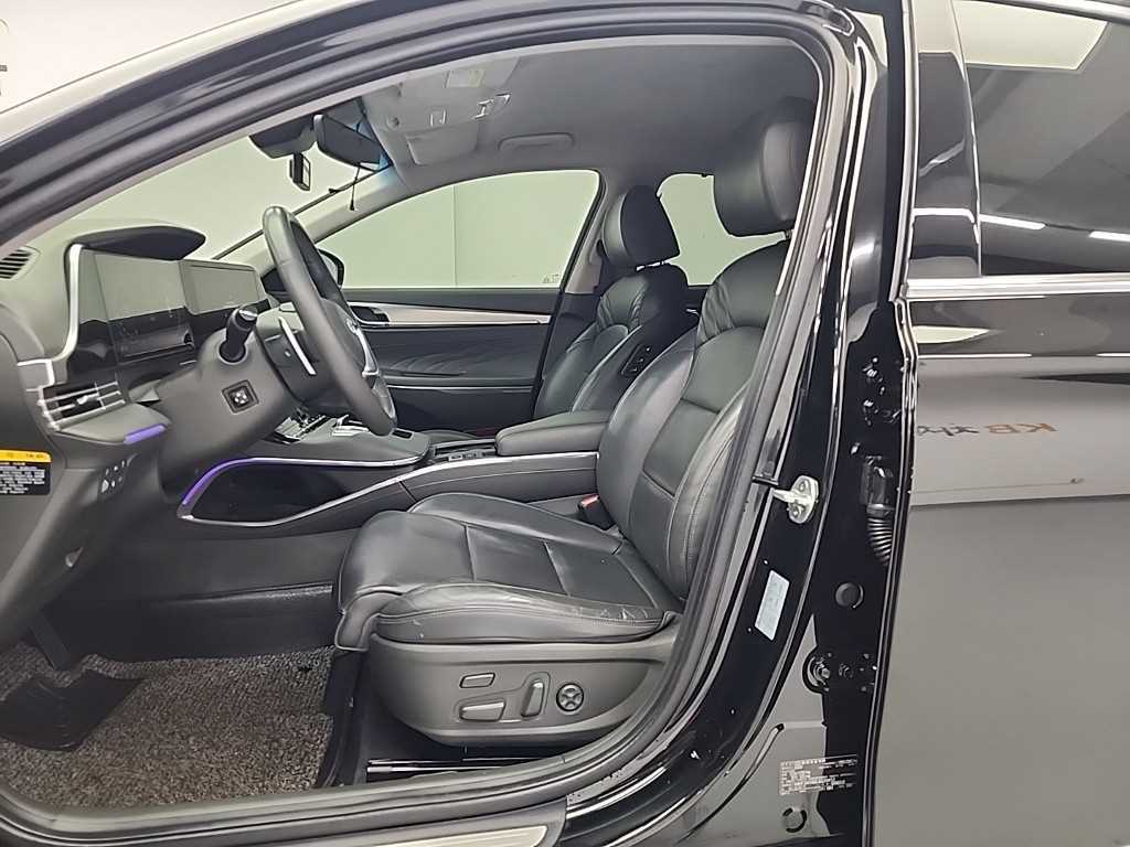 HYUNDAI Grandeur - Vista 11