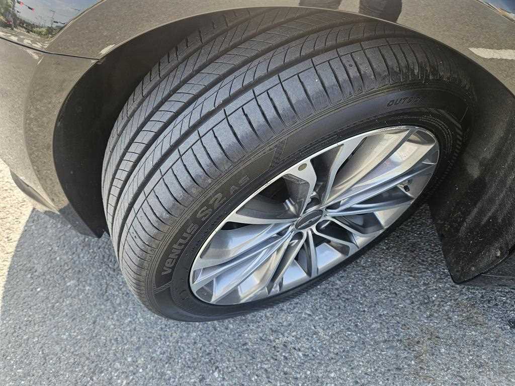 HYUNDAI Genesis 2015 Negro - Importación desde Corea - HF Imports Iquique - Foto 18