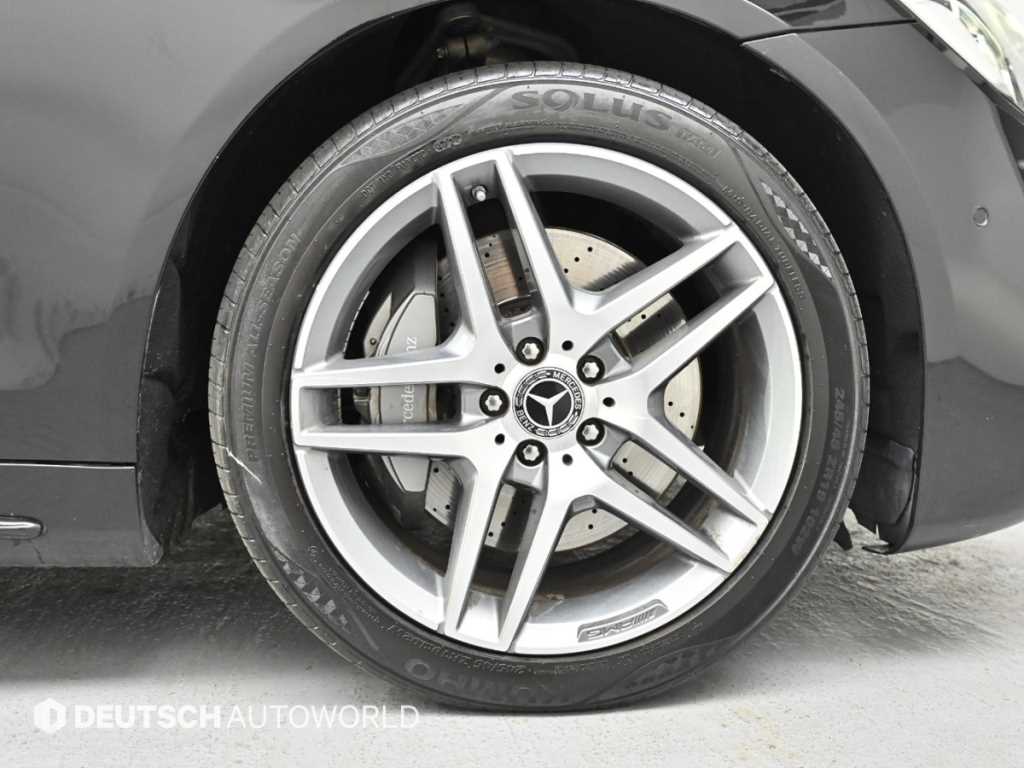 Mercedes Benz S Class - Vista 5