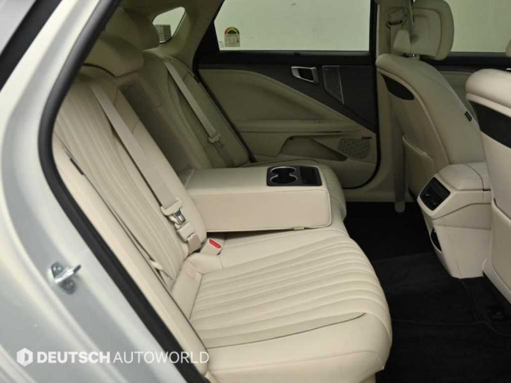 KIA K8 - Vista 12