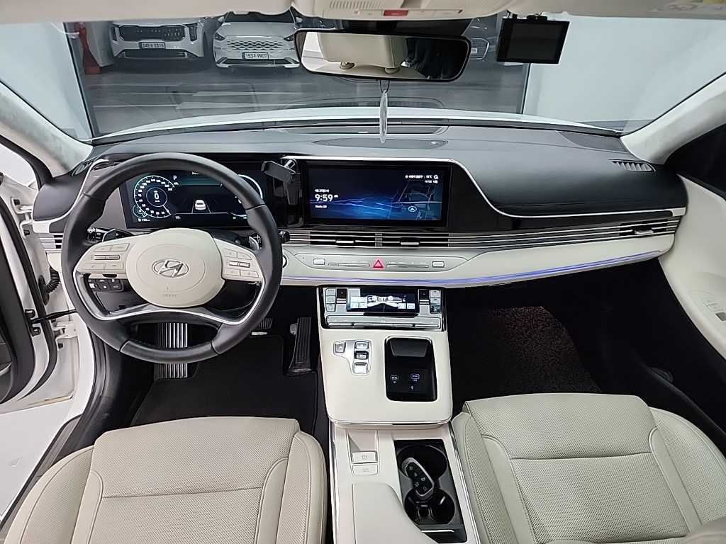 HYUNDAI Grandeur - Vista 7
