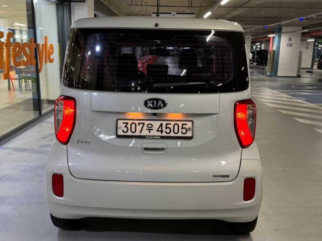 KIA Ray - Vista 5