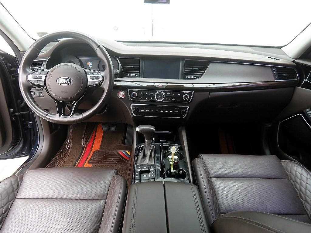 KIA K7 - Vista 8