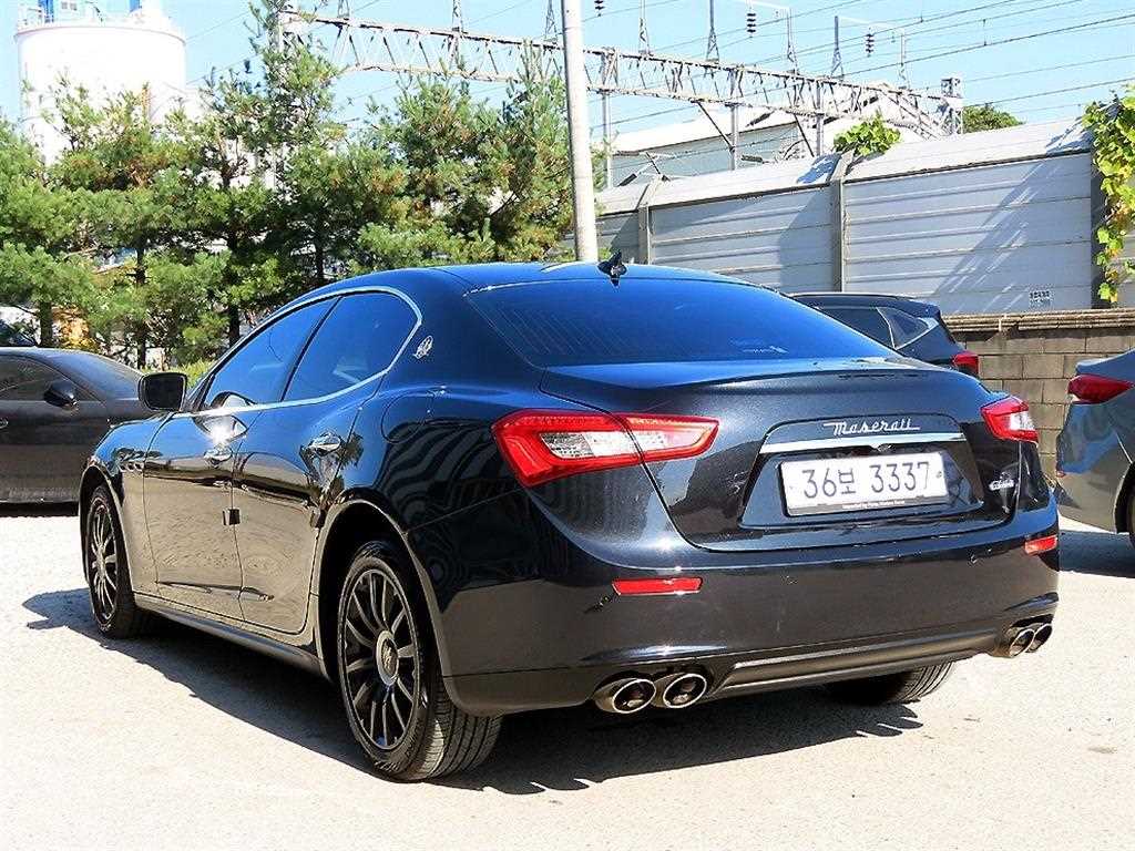 Maserati Ghibli - Vista 3
