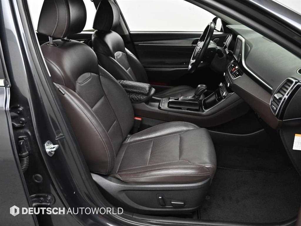 HYUNDAI Grandeur - Vista 10