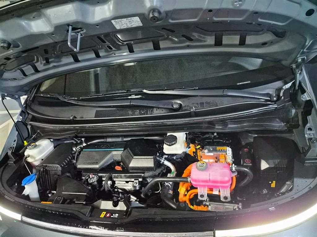HYUNDAI Staria 2025 Gris - Importación desde Corea - HF Imports Iquique - Foto 19