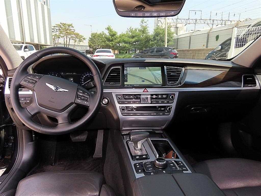 Genesis G80 - Vista 7