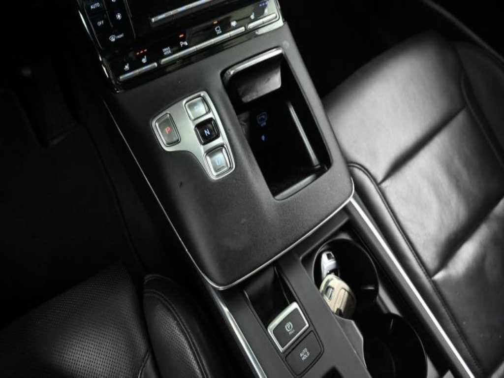 HYUNDAI Grandeur - Vista 9