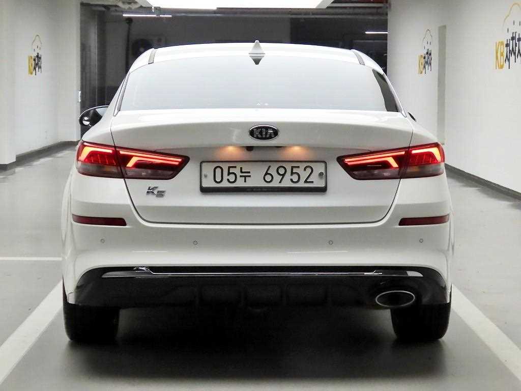 KIA K5 - Vista 3