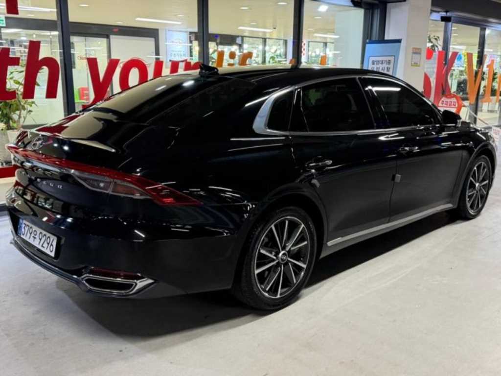 HYUNDAI Grandeur - Vista 4