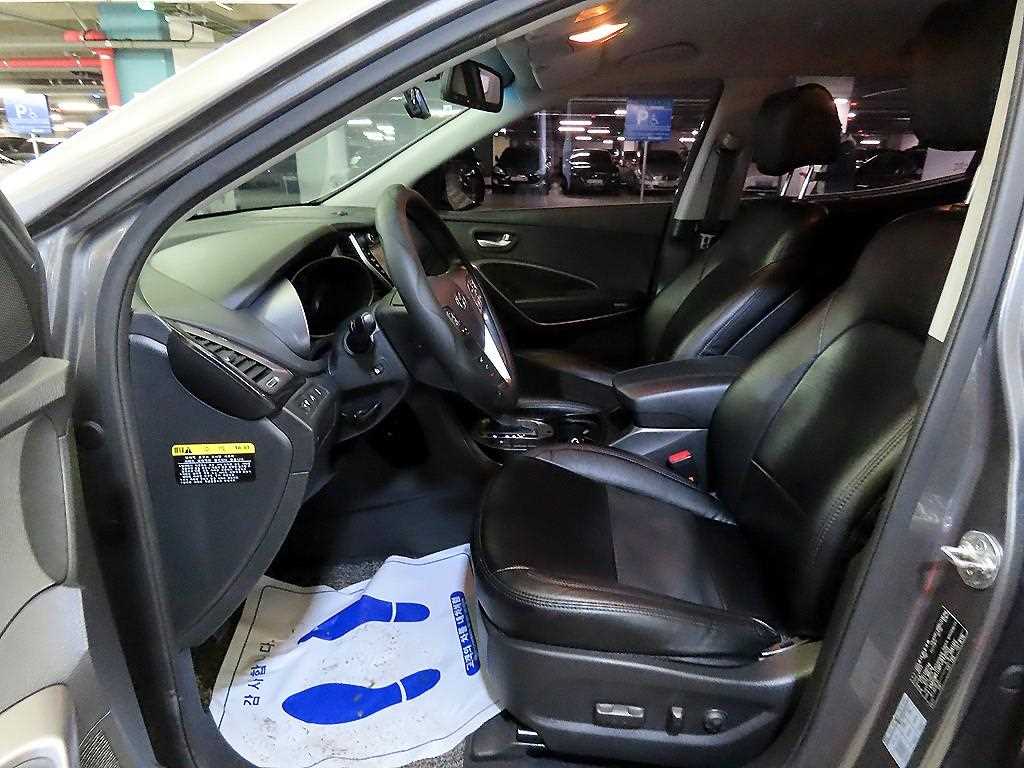 HYUNDAI Santa Fe - Vista 6