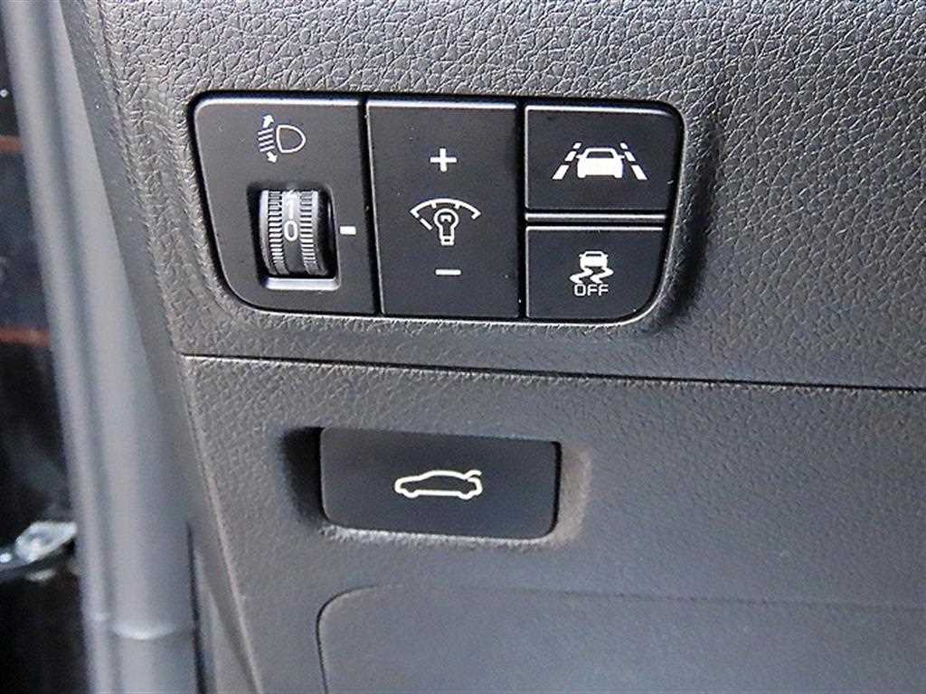 KIA K5 - Vista 12