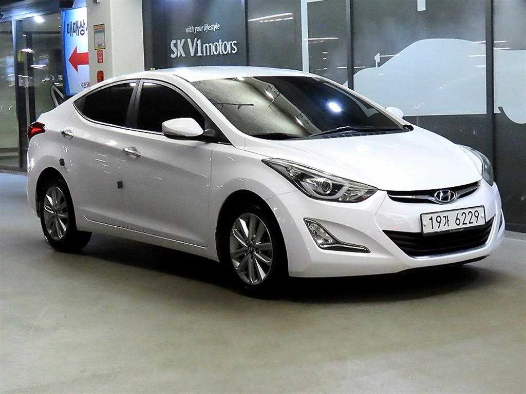 HYUNDAI Avante 2015 Blanco - Importación desde Corea - HF Imports Iquique - Foto 1
