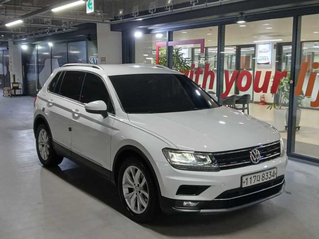 Volkswagen Tiguan - Vista 2