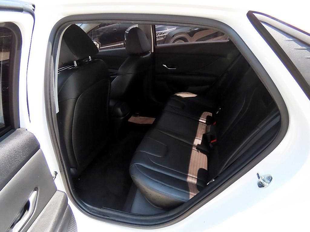 HYUNDAI Avante - Vista 6