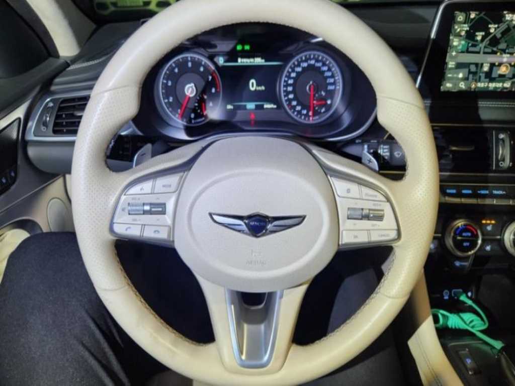 Genesis G70 - Vista 7