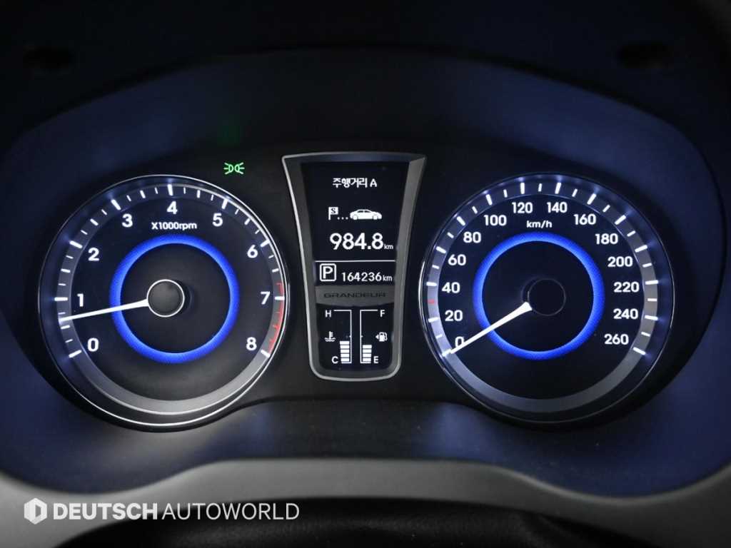HYUNDAI Grandeur - Vista 8