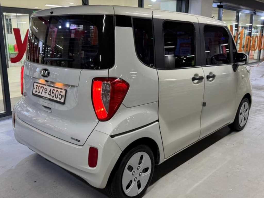 KIA Ray - Vista 4