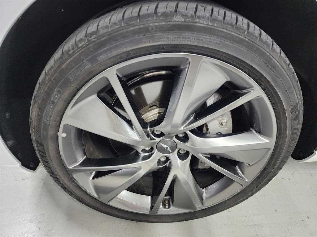Genesis GV70 2023 Blanco - Importación desde Corea - HF Imports Iquique - Foto 19