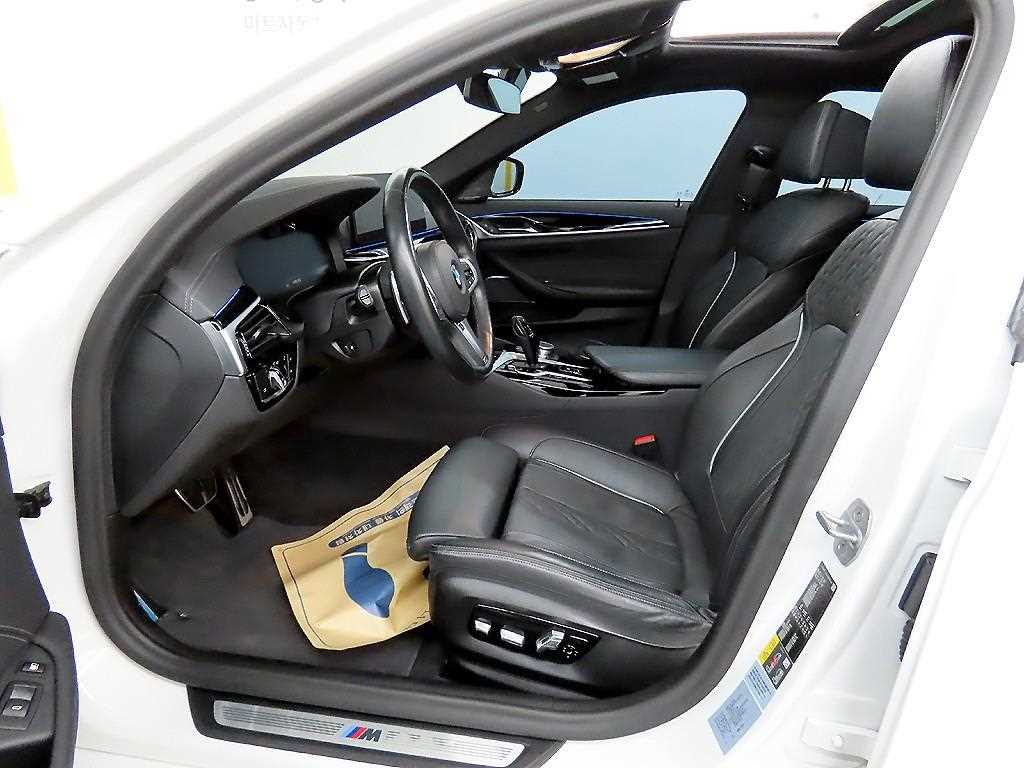 BMW 5 Series - Vista 5