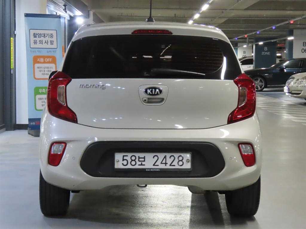 KIA Morning - Vista 5