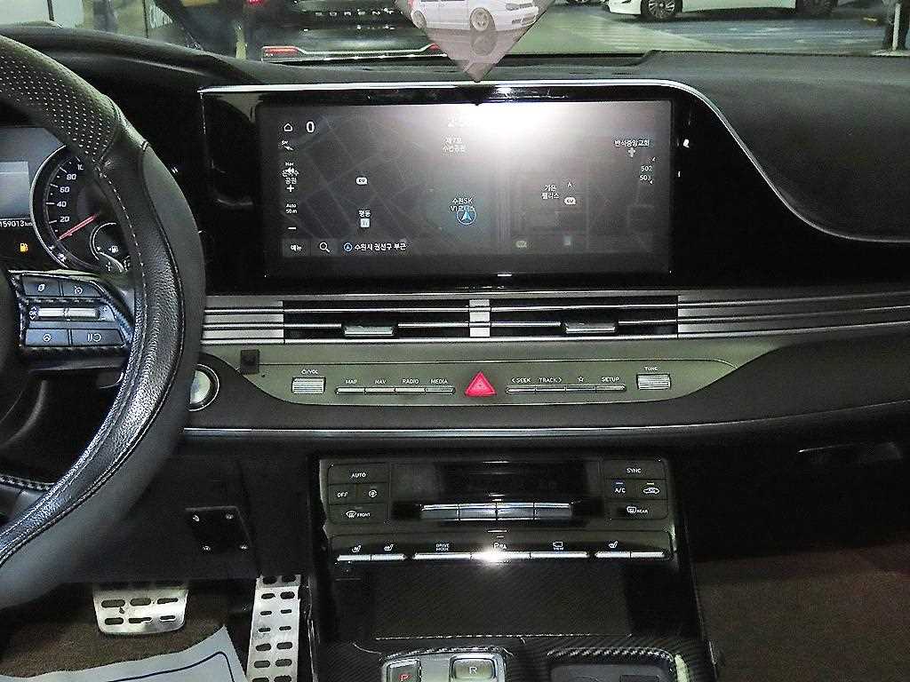 HYUNDAI Grandeur - Vista 11
