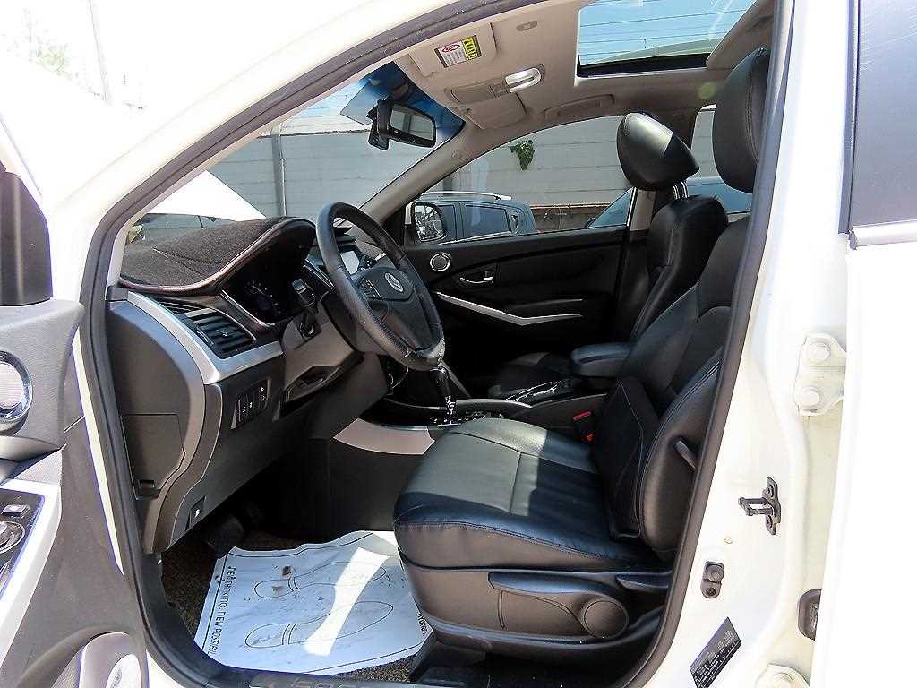 Ssangyong Korando - Vista 5