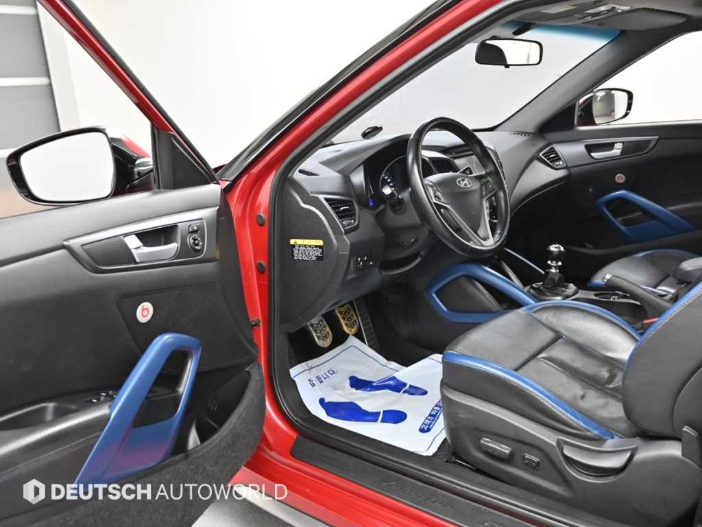 HYUNDAI Veloster - Vista 11