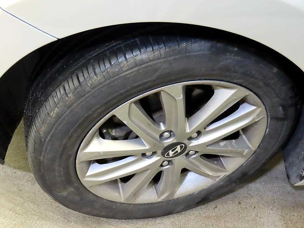 HYUNDAI Avante 2014 Gris - Importación desde Corea - HF Imports Iquique - Foto 19